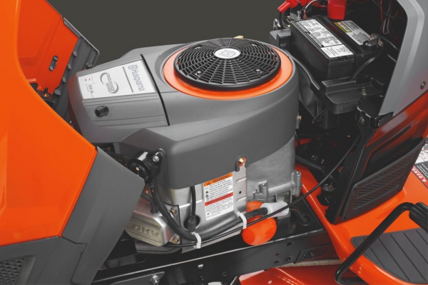 Rasentraktor Husqvarna mit 2-Zylinder Motor V-Twin Briggs & Stratton Aufsitzmäher günstig kaufen