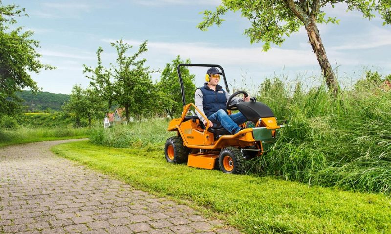 AufsitzmäherAllmäher AS 920 Sherpa 2WD. Hochgras und Wiesenmäher