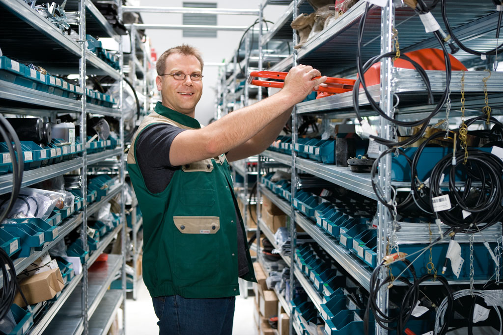 Rasenmäher Händler mit Beratung, Ersatzteile, Lager und Werkstatt Service günstig kaufen