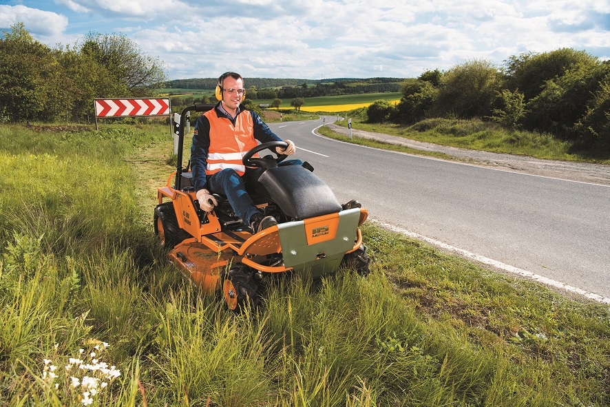 Darf Man Mit Einem Aufsitzmäher Auf Der Straße Fahren werth-motorgeraete.de