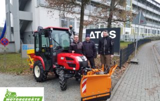 Branson Traktor 2200 Winterpaket Winterdienst Auslieferung an Kunde