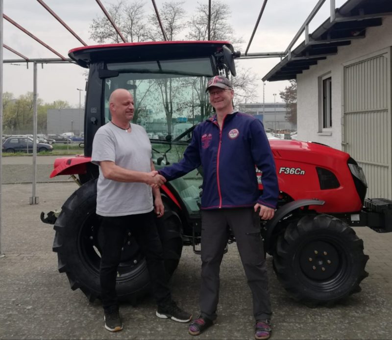 branson traktor f36cn günstig kaufen angebot Übergabe an Kunden