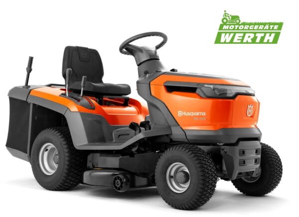 Rasentraktor Husqvarna TC 112 mit Schneeschild im WinterdienstPaket