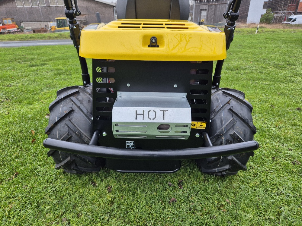 Hochgras-Aufsitzmäher Turaeg Lazer 230/92 Hydro V2 4WD Allrad Wiesenmäher Mulcher Rasentraktor Hochgrasmäher kaufen Werth